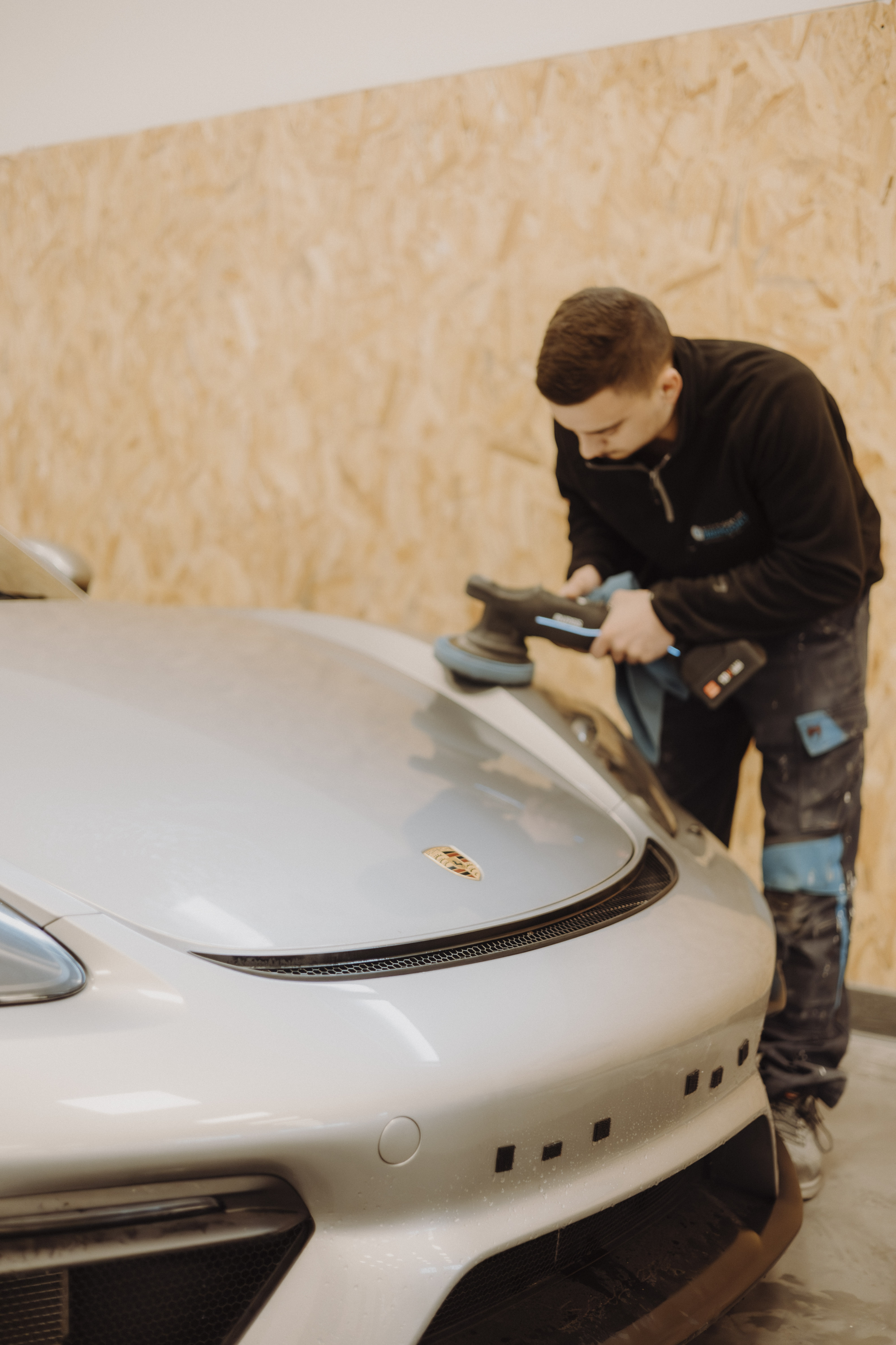 Cabine de peinture, mise en apprêt VW